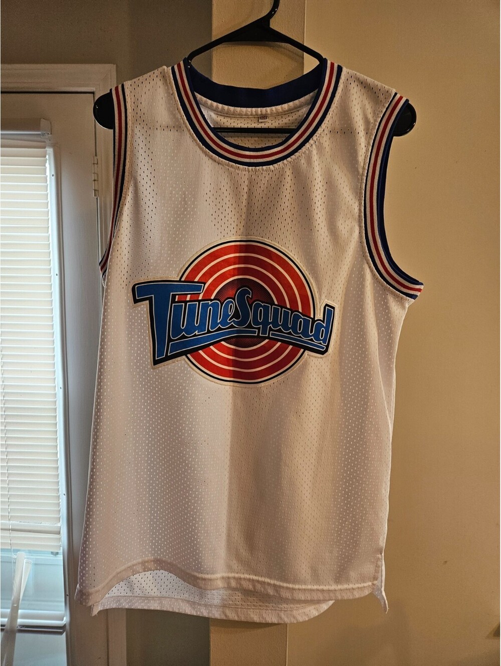Looney Tunes White Tune Squad Bugs Bunny #1 Basketball Jersey Medium Space Jam